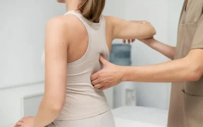Pilates para escoliose em adultos: estratégias para lidar com dor e rigidez